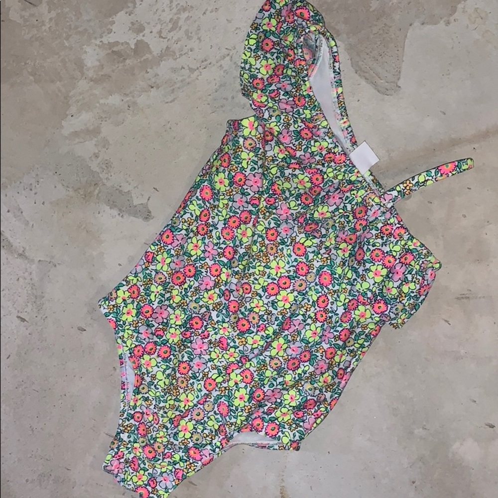 NWT GAP swimsuit